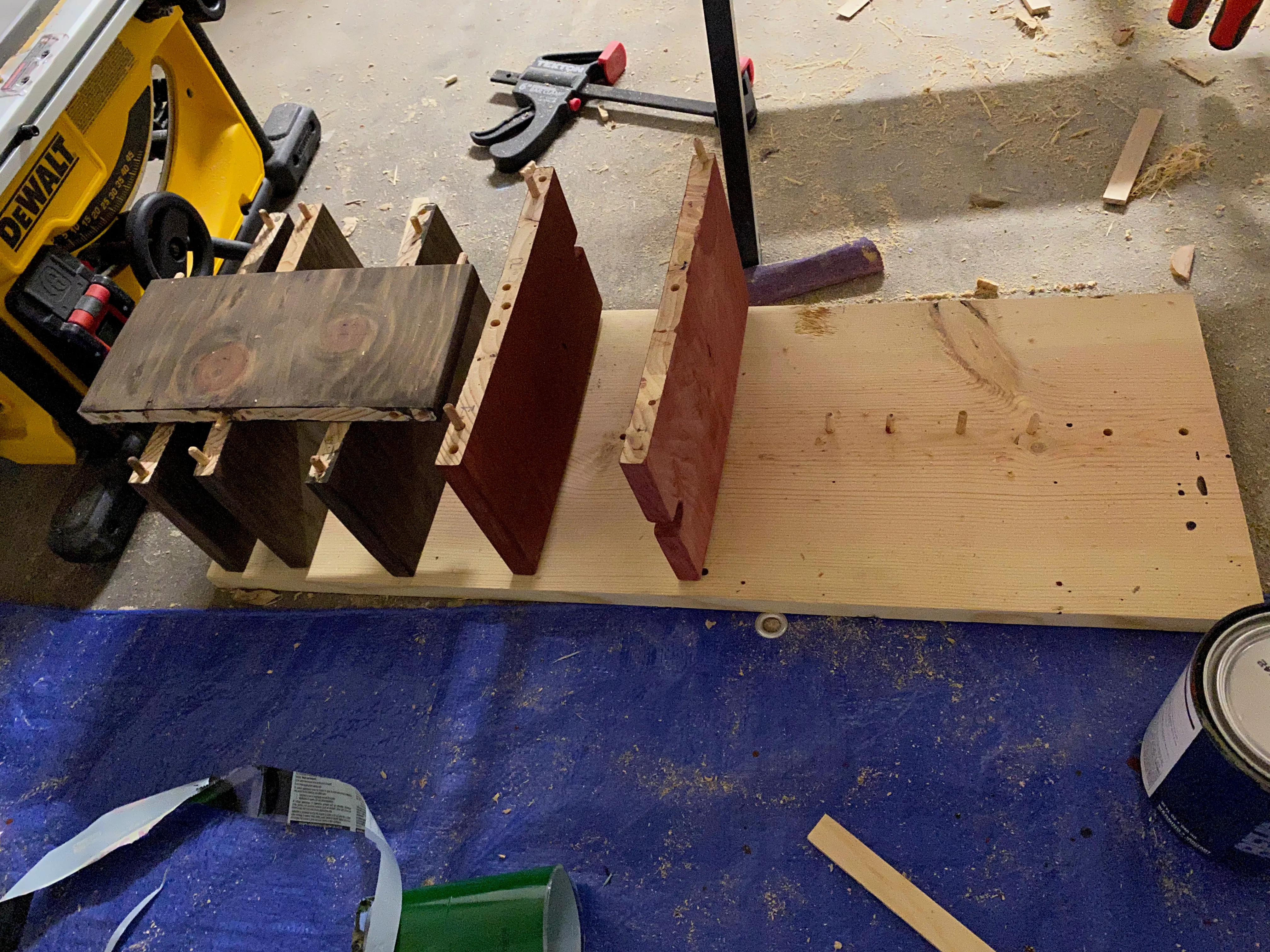 Drying rack used for color staining individual cuts